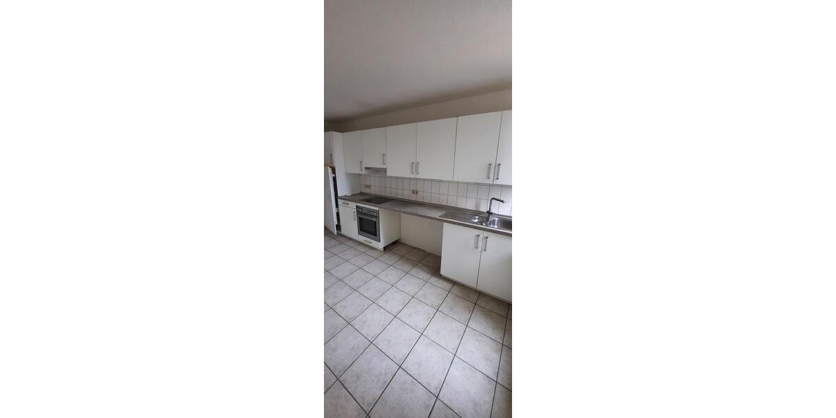 Etagenwohnung Bremerhaven Mitte - 4 Zimmer, 138 m&sup2;, 828&euro; | Angebot:22093029