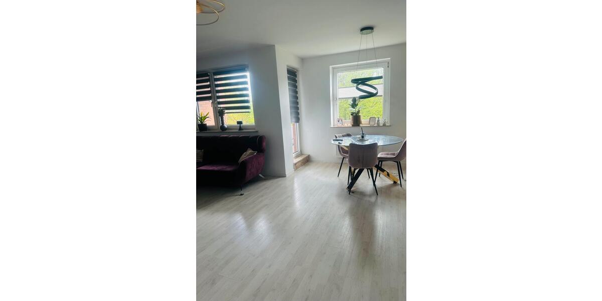 Etagenwohnung Nordenham - 3 Zimmer, 71 m&sup2;, 600&euro; | Angebot:26380872