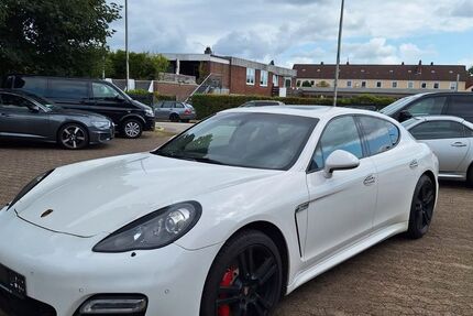 Porsche Panamera 278.500 km 18.700 &euro; Bremerhaven 27576