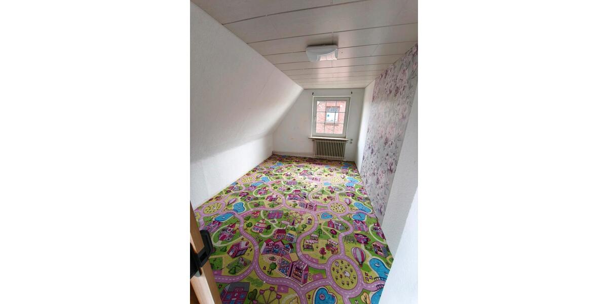 Doppelhaushälfte Nordenham - 6 Zimmer, 185 m&sup2;, 1.350&euro; | Angebot:26289314