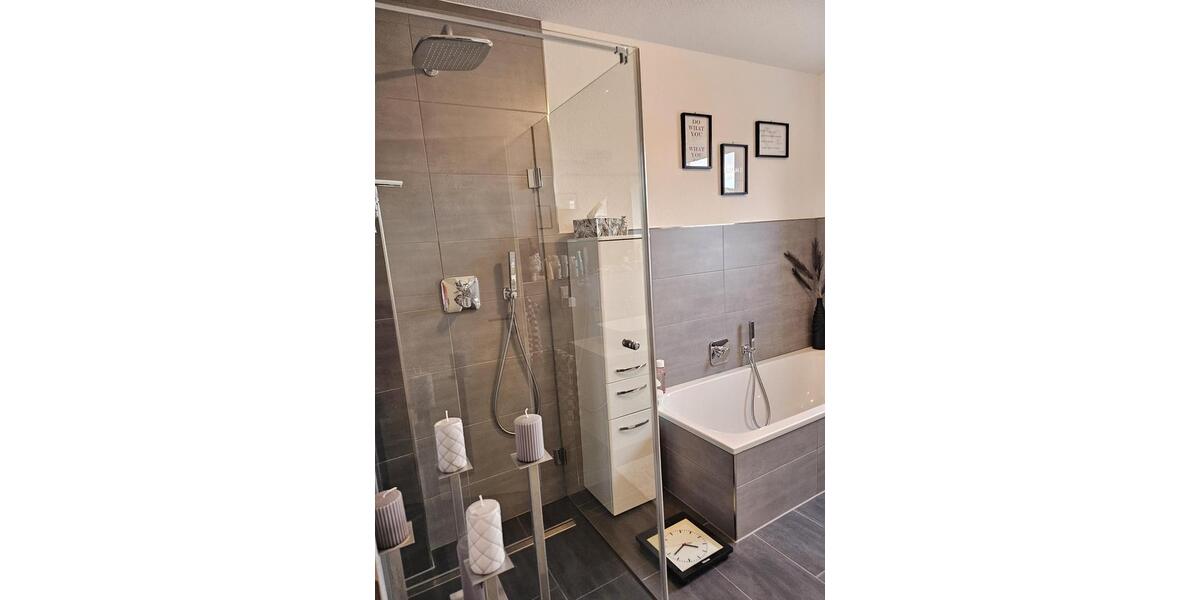 Etagenwohnung Wilhelmshaven Heppens - 3 Zimmer, 83 m&sup2;, 1.000&euro; | Angebot:25980785