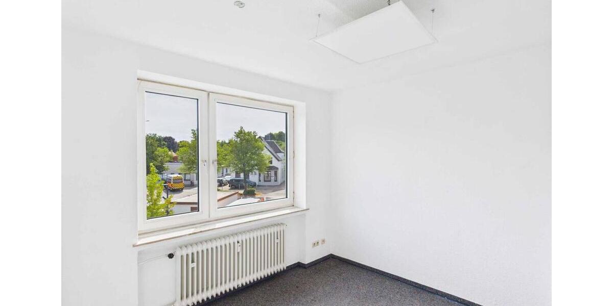 MIETEN. |163 m² Mietfläche verteilt auf 2 Etagen mit Warentransportsystem vom OG ins EG zimmer