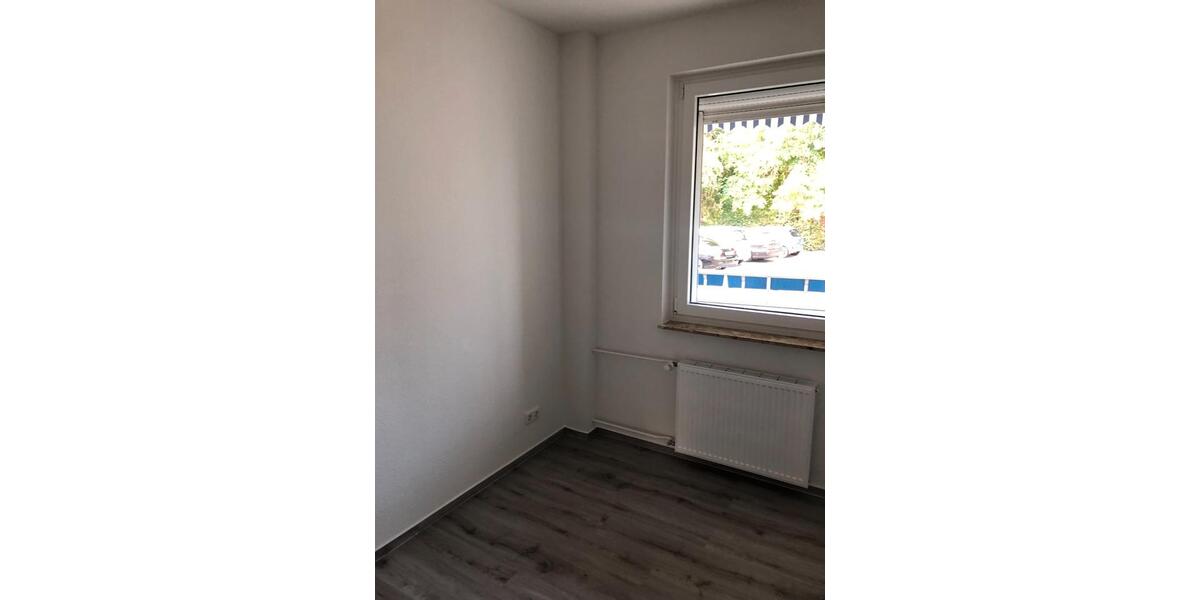 Hochparterre Bremerhaven Schiffdorferdamm - 3 Zimmer, 67 m&sup2;, 800&euro; | Angebot:26334862