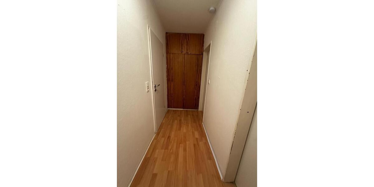 Dachgeschoßwohnung Bremerhaven Mitte - 4 Zimmer, 94 m&sup2;, 129.000&euro; | Angebot:26588513