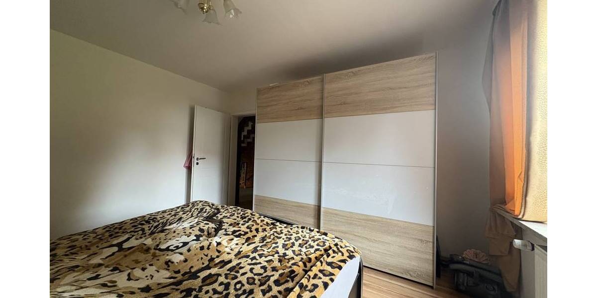 Einfamilienhaus Nordenham - 7 Zimmer, 188 m&sup2;, 349.000&euro; | Angebot:26153978