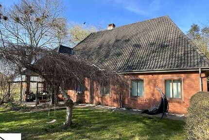 Haus Ovelgönne - 7 Zimmer, 180 m&sup2;, 320.000&euro; | Angebot:26391870