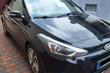 Hyundai i20 39.719 km 11.900 &euro; Schiffdorf 27619