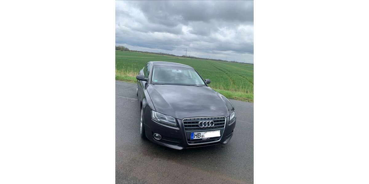 Audi A5 140.000 km 8.900 &euro; Bremerhaven 27572