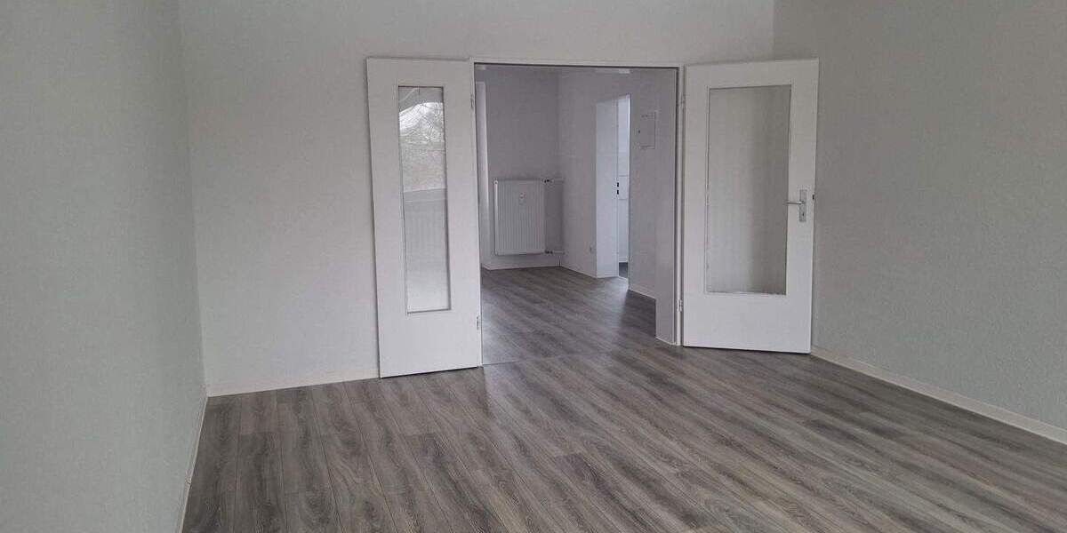 Etagenwohnung Bremerhaven Lehe - 2 Zimmer, 68 m&sup2;, 460&euro; | Angebot:25768771