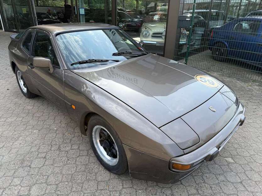 Porsche 944 178.400 km 11.500 € Beverstedt 27616