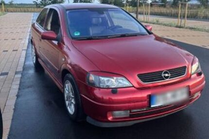 Opel Astra 162.000 km 2.490 &euro; schiffdorf 27619