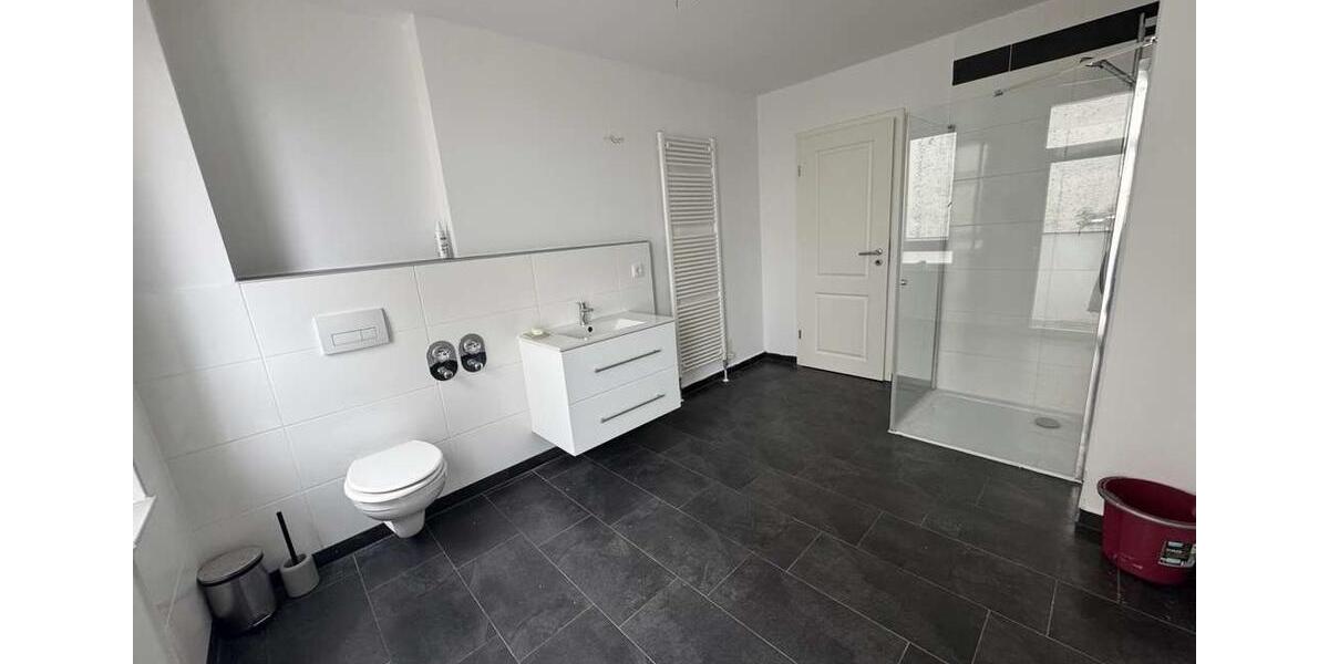 Etagenwohnung Bremerhaven Mitte - 2 Zimmer, 76 m&sup2;, 780&euro; | Angebot:26687892