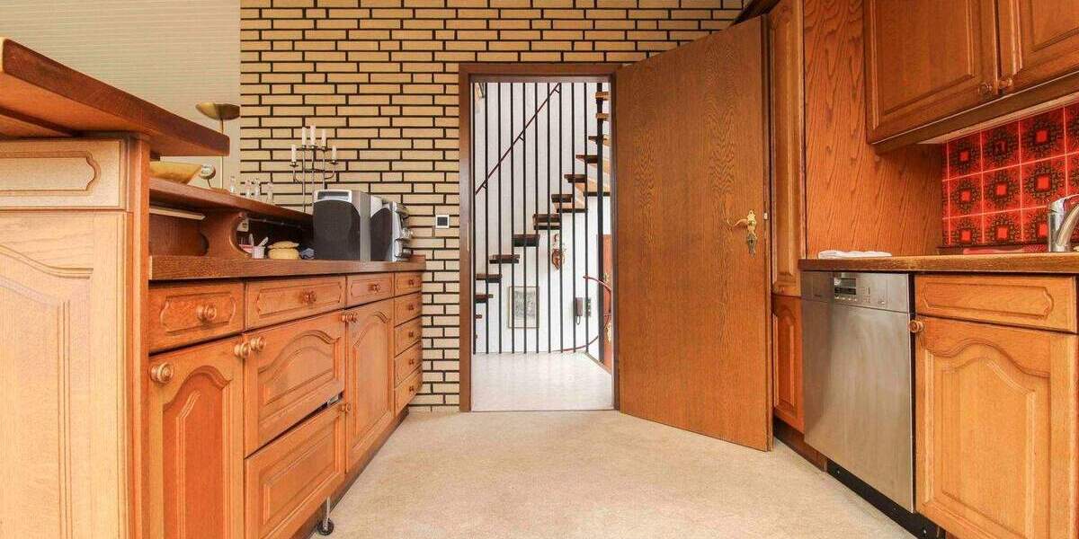 Einfamilienhaus Bremerhaven Leherheide - 8 Zimmer, 264 m&sup2;, 299.990&euro; | Angebot:25400461