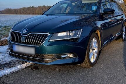 Skoda Superb 128.377 km 15.400 &euro; Hagen im Bremischen 27628