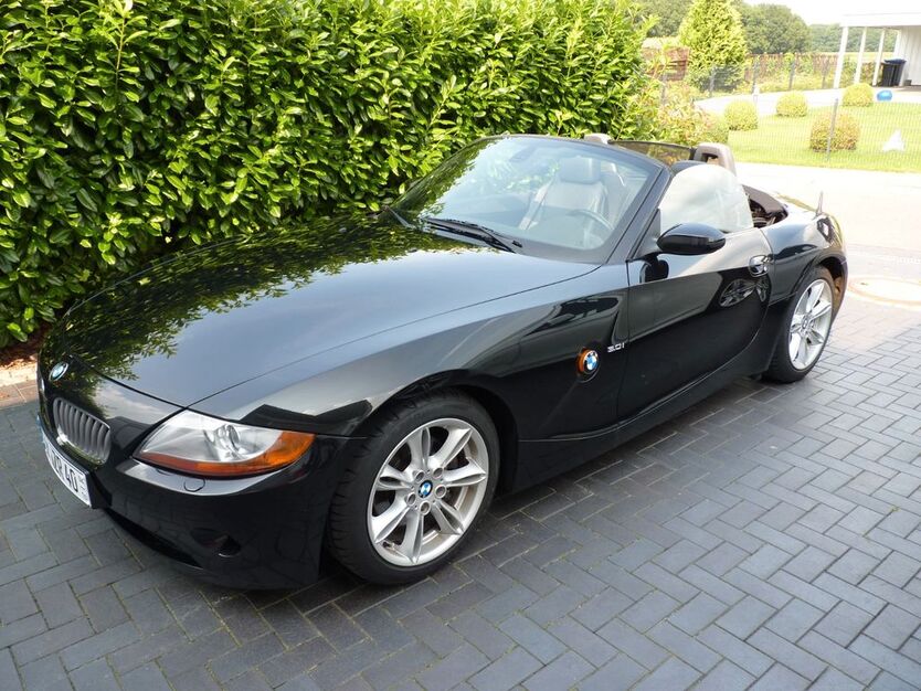 BMW Z4 199.000 km 10.500 € Hagen im Bremischen 27628