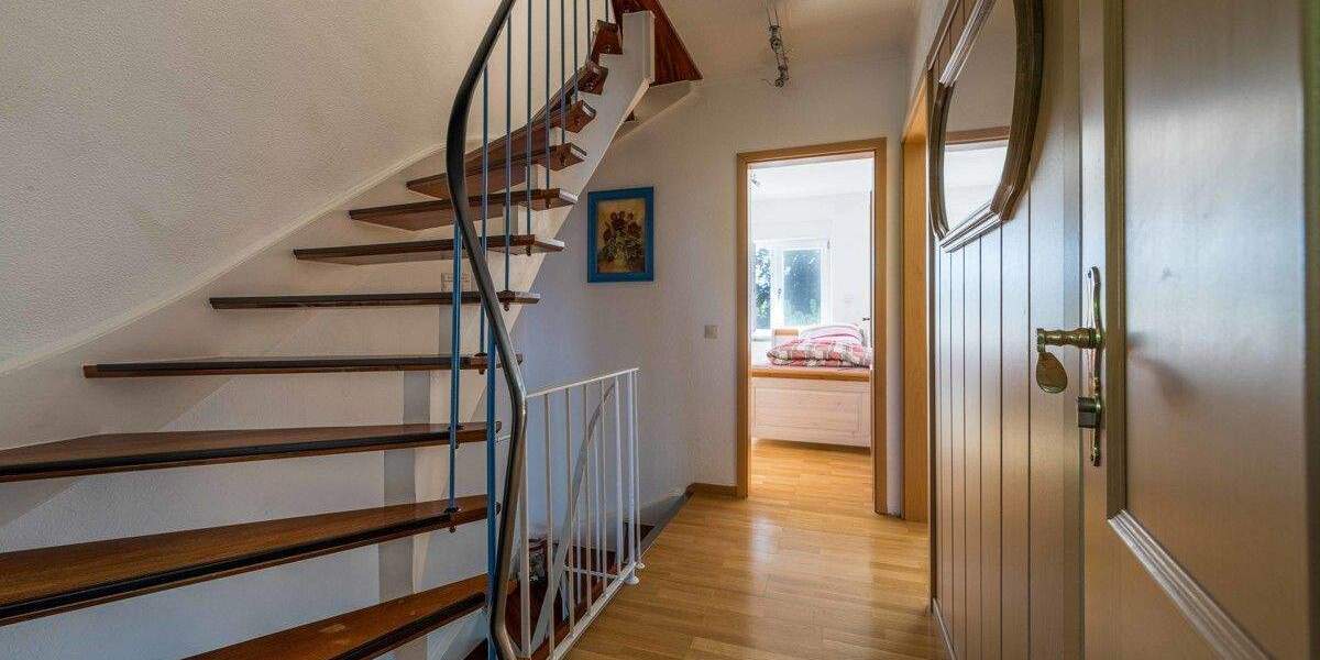 Reihenmittelhaus Bremerhaven Geestemünde - 5 Zimmer, 119 m&sup2;, 229.000&euro; | Angebot:25737095