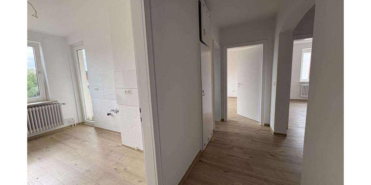 Etagenwohnung Bremerhaven Lehe - 4 Zimmer, 82 m&sup2;, 599&euro; | Angebot:26551355