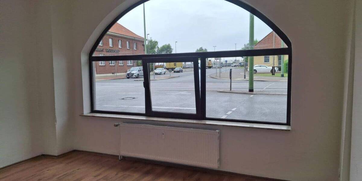 Etagenwohnung Bremerhaven Mitte - 3 Zimmer, 86 m&sup2;, 550&euro; | Angebot:26568855
