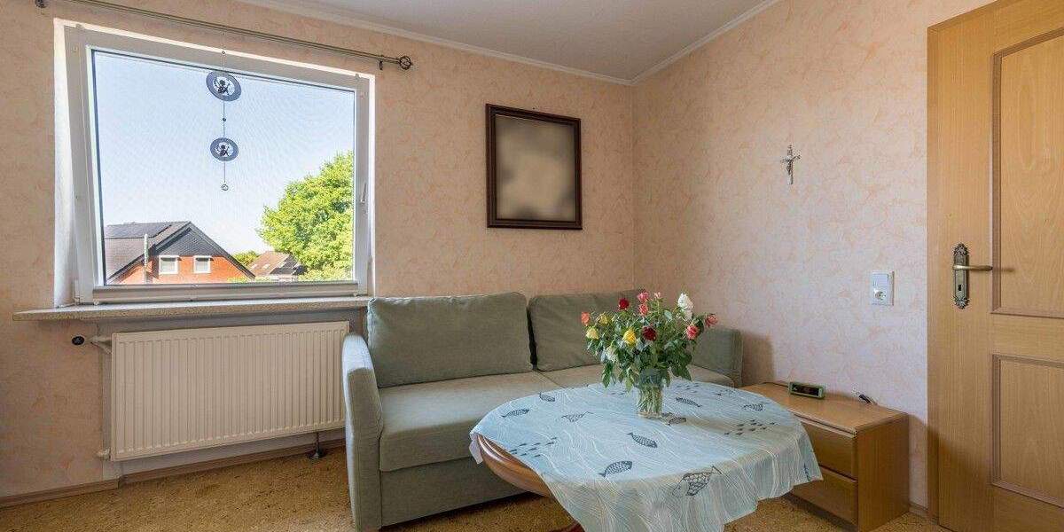 Reihenmittelhaus Bremerhaven Geestemünde - 5 Zimmer, 119 m&sup2;, 229.000&euro; | Angebot:25737095