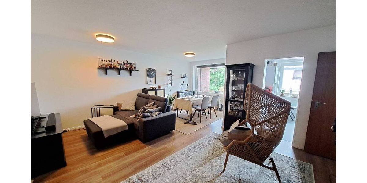 Etagenwohnung Bremerhaven Lehe - 3 Zimmer, 78 m&sup2;, 530&euro; | Angebot:26826849