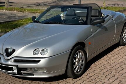 Alfa Romeo Spider 120.000 km 8.500 &euro; Loxstedt 27612