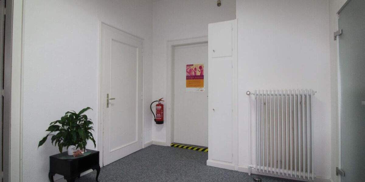 Einfamilienhaus Brake - 8 Zimmer, 190.000&euro; | Angebot:25386815