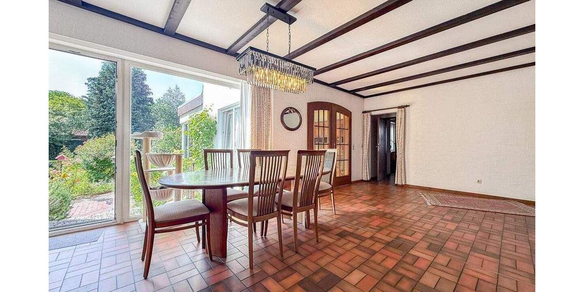 Einfamilienhaus Bremerhaven Lehe - 8 Zimmer, 258 m&sup2;, 399.000&euro; | Angebot:24967166