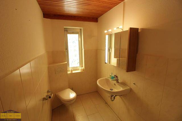 Mehrfamilienhaus, Wohnhaus Beverstedt - 7 Zimmer, 180 m&sup2;, 199.000&euro; | Angebot:26157469