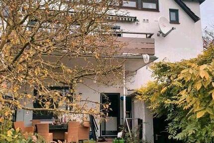 Haus Bremerhaven Schiffdorferdamm - 7 Zimmer, 237 m&sup2;, 410.000&euro; | Angebot:26226873