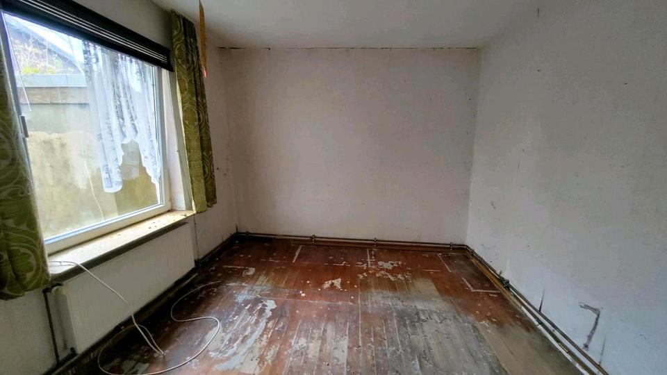 Mehrfamilienhaus, Wohnhaus Wurster Nordseeküste - 8 Zimmer, 200 m&sup2;, 120.000&euro; | Angebot:26222004