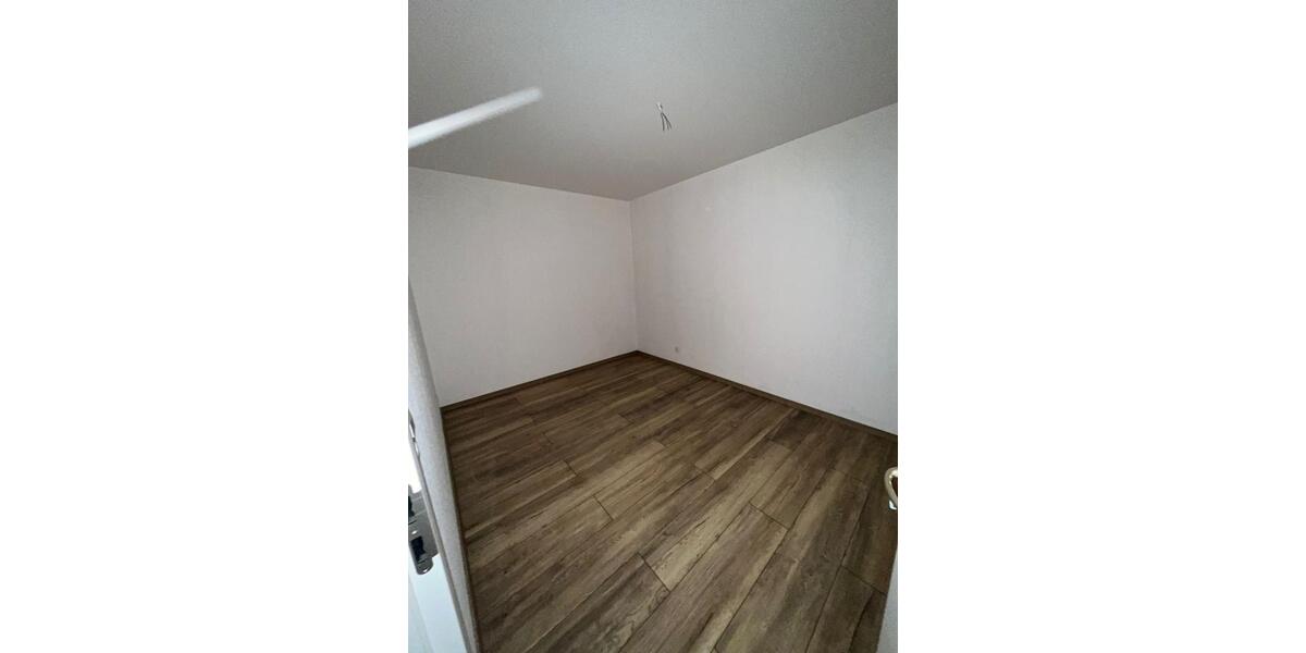 Etagenwohnung Bremerhaven Geestemünde - 3 Zimmer, 65 m&sup2;, 500&euro; | Angebot:24702828