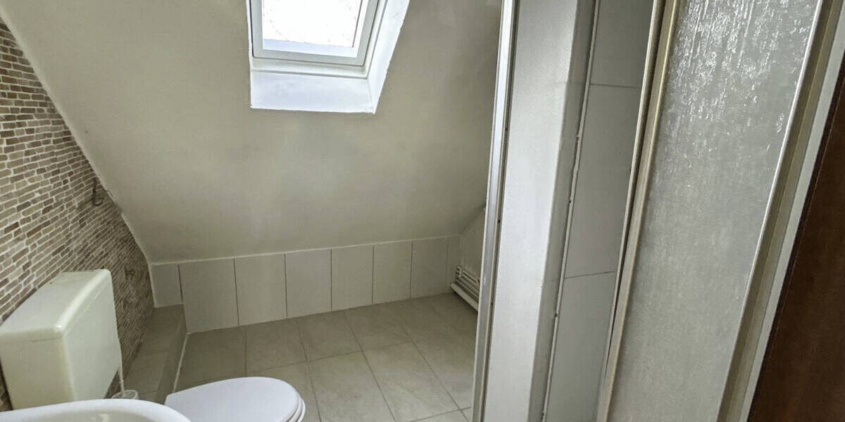 Einfamilienhaus Bremerhaven Schiffdorferdamm - 5 Zimmer, 134 m&sup2;, 325.000&euro; | Angebot:26242422