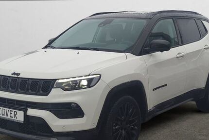 Jeep Compass 19.900 km 23.531 &euro; Hagen 27628