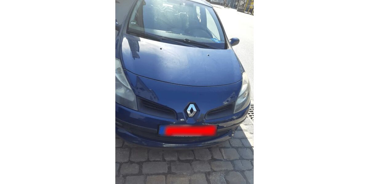 Renault Clio 158.000 km 3.000 &euro; Bremerhaven 27576