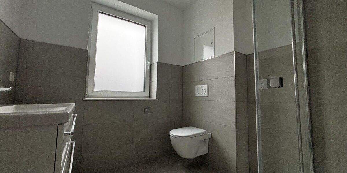 Bremerhaven - Schiffdorferdamm Moderne 3 Zimmer-Wohnung im EG mit Terrasse 3 zimmer