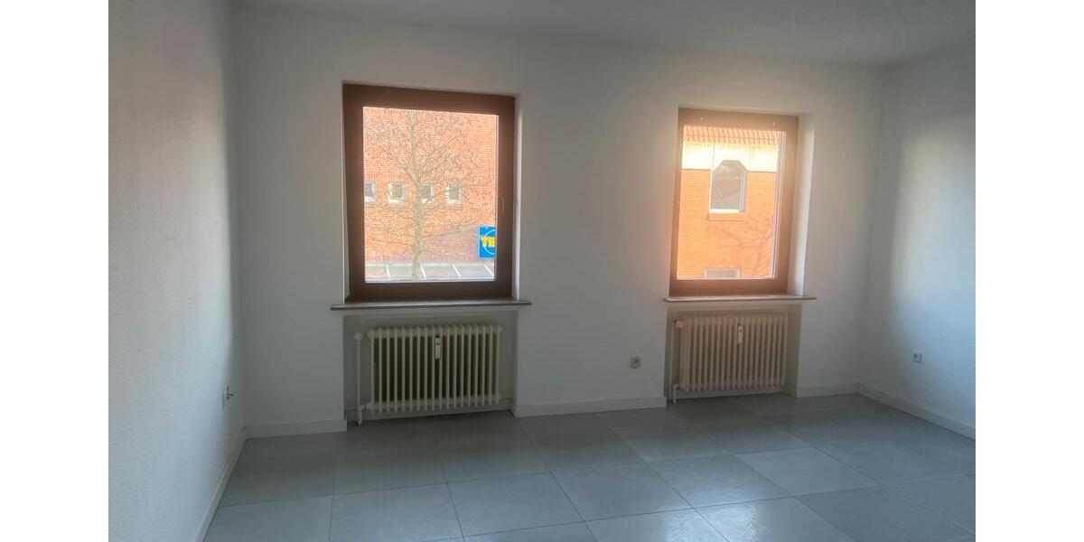 Etagenwohnung Nordenham - 4 Zimmer, 110 m&sup2;, 600&euro; | Angebot:26335723