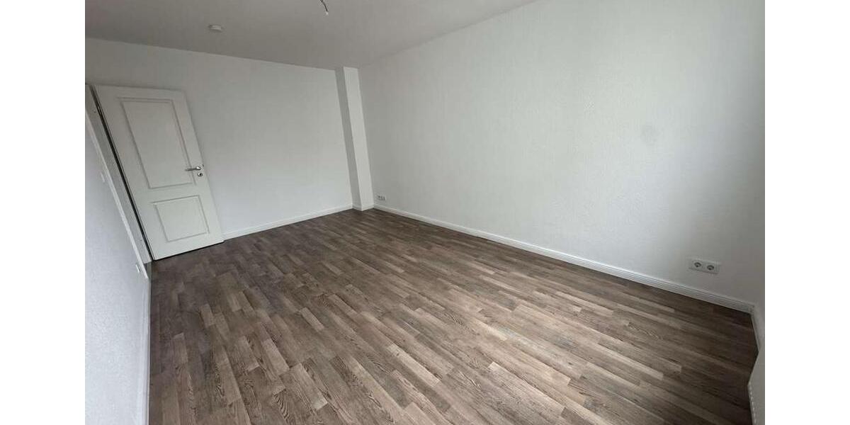 Etagenwohnung Bremerhaven Mitte - 2 Zimmer, 76 m&sup2;, 780&euro; | Angebot:26687892