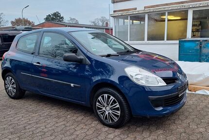 Renault Clio 190.000 km 1.999 &euro; Bremerhaven 27576
