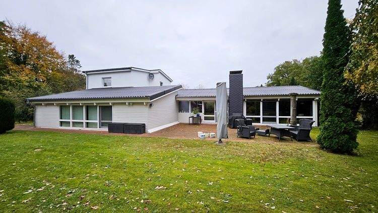 Einfamilienhaus Holste Hellingst - 7 Zimmer, 247 m&sup2;, 379.000&euro; | Angebot:26260950