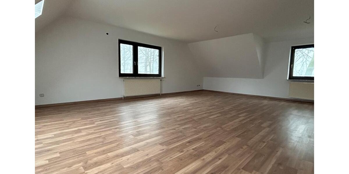 Etagenwohnung Geestland Bad Bederkesa - 4 Zimmer, 160 m&sup2;, 1.200&euro; | Angebot:26268019