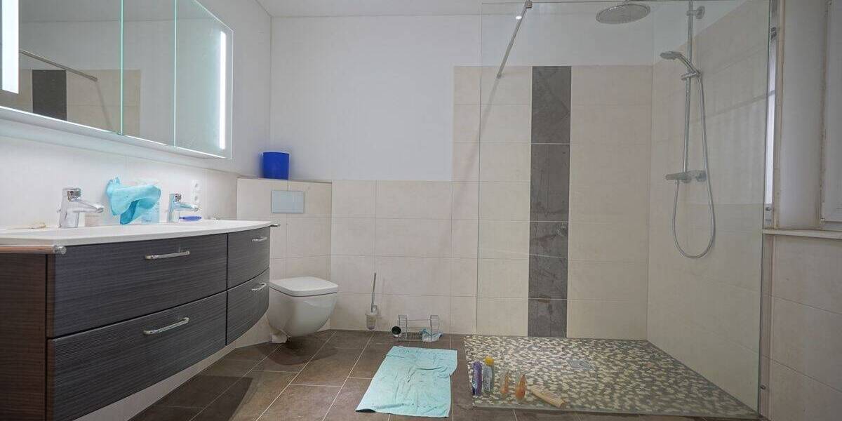 Einfamilienhaus Schiffdorf / Wehden Wehden - 6 Zimmer, 215 m&sup2;, 399.000&euro; | Angebot:25730355