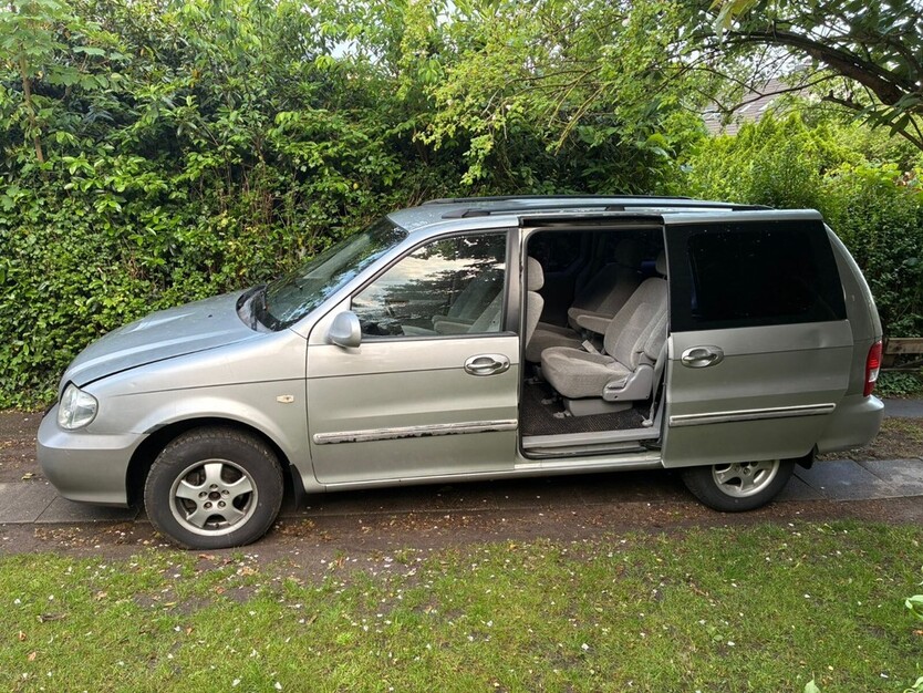 Kia Carnival II 231.794 km 2.500 € Loxstedt 27612