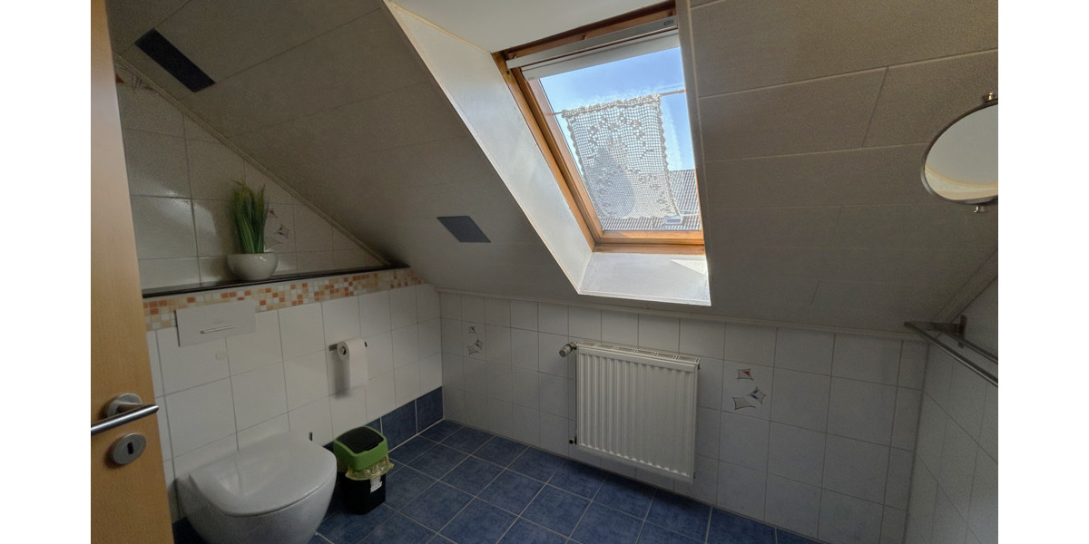 Einfamilienhaus Brake Kirchhammelwarden - 5 Zimmer, 166 m&sup2;, 299.000&euro; | Angebot:25684260