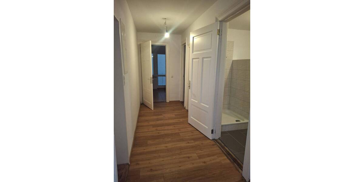 Etagenwohnung Bremerhaven Mitte - 3 Zimmer, 65 m&sup2;, 600&euro; | Angebot:26657017