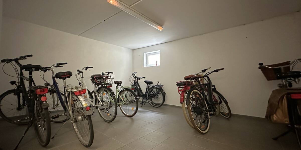 Etagenwohnung Bremerhaven Geestemünde - 3 Zimmer, 99 m&sup2;, 1.250&euro; | Angebot:21362643