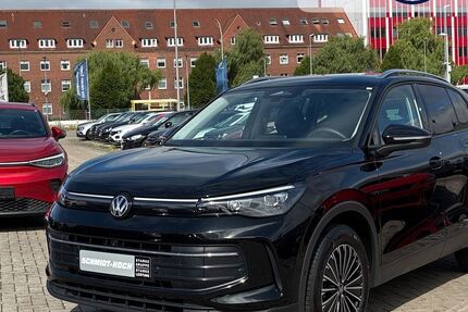 VW Tiguan 21.980 km 32.590 &euro; Bremerhaven 27576