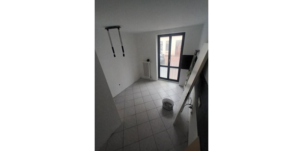 Hochparterre Bremerhaven - 4 Zimmer, 67 m&sup2;, 470&euro; | Angebot:24954444