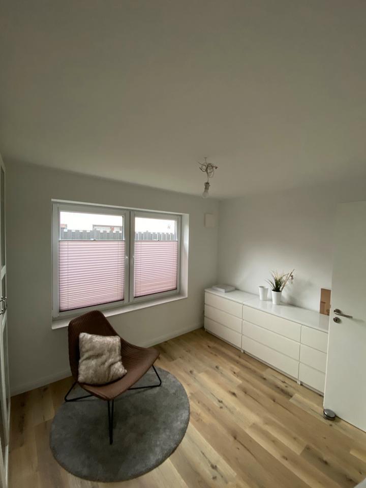 3-Zimmer-EG-Wohnung EBK 2 Bezug