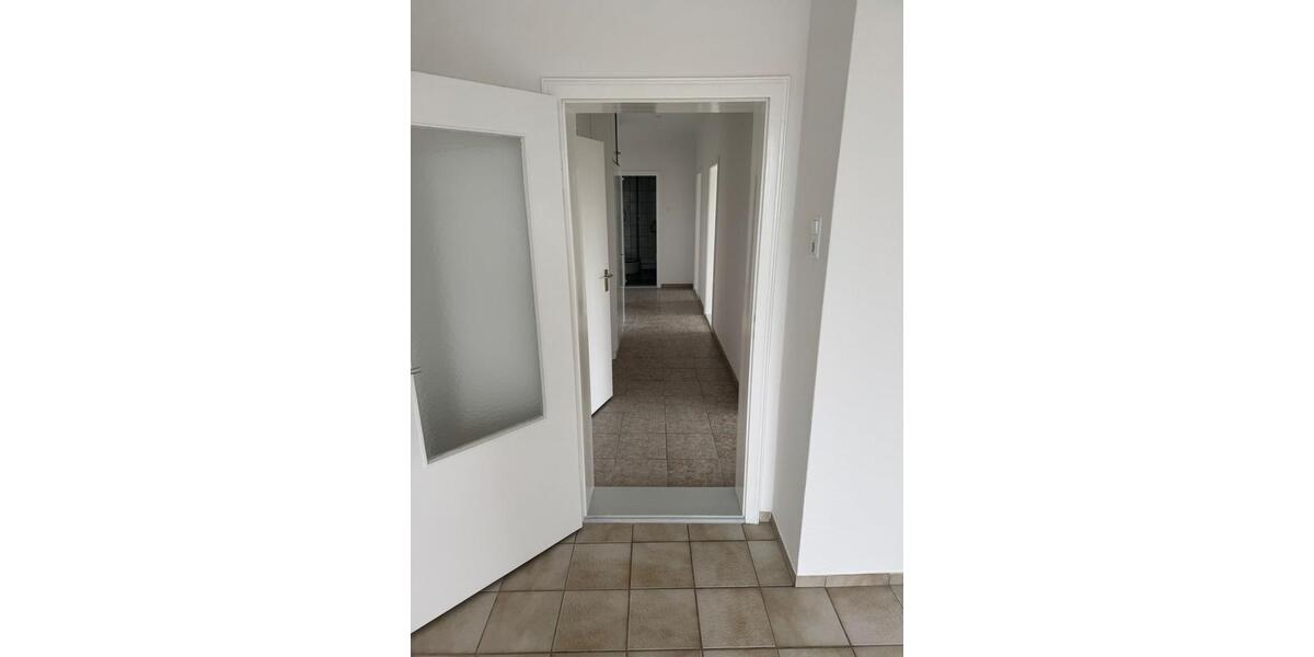 Etagenwohnung Bremerhaven Mitte - 3 Zimmer, 85 m&sup2;, 119.000&euro; | Angebot:26024406