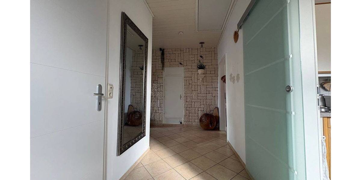 Bungalow Nordenham - 3 Zimmer, 108 m&sup2;, 240.000&euro; | Angebot:26128074